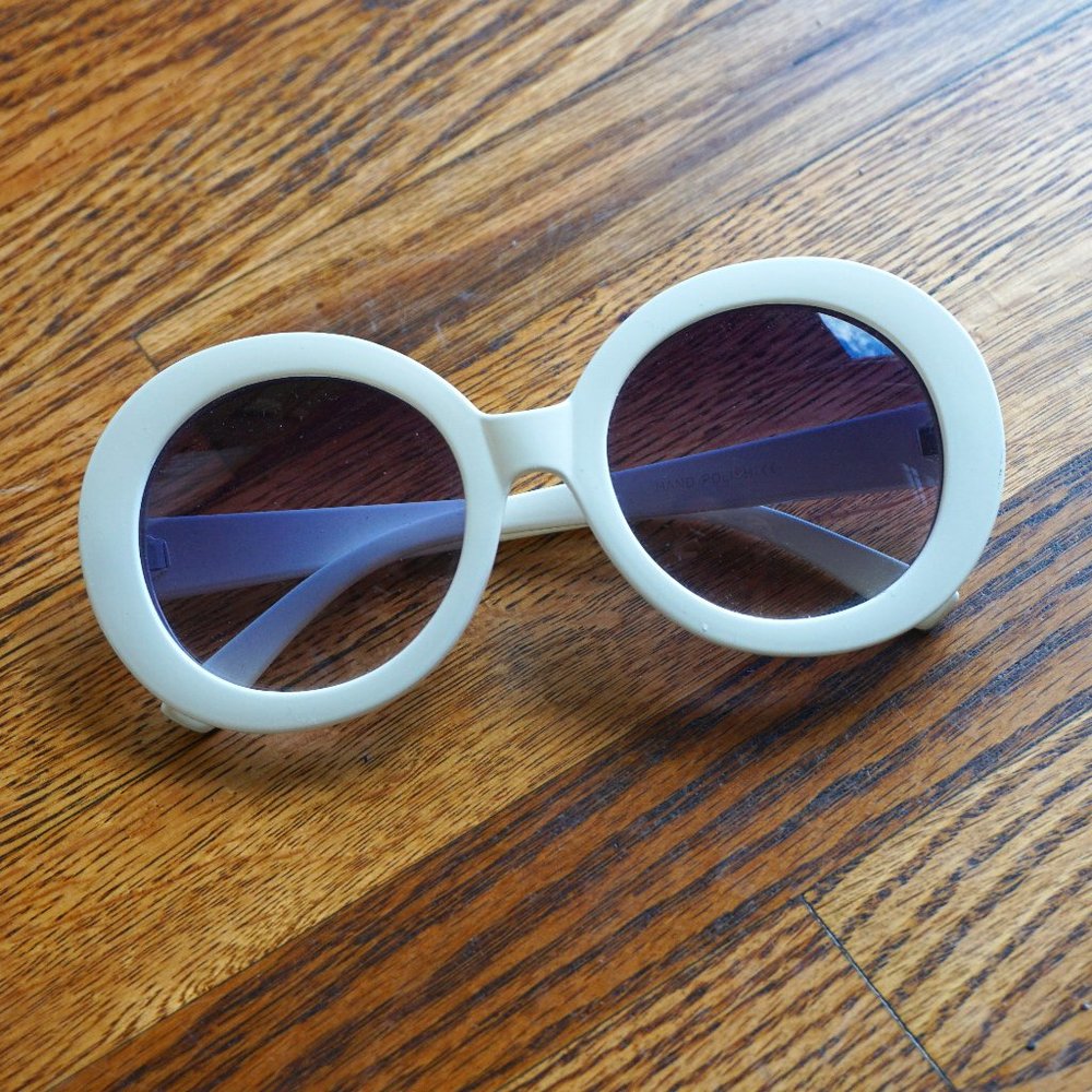 White Round Sunglasses